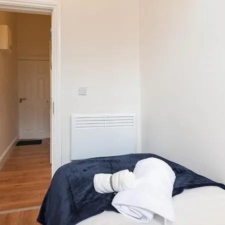 Cosy 2bed Super Location アパート